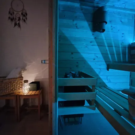 Hisa Pod Gozdom * Liubliana