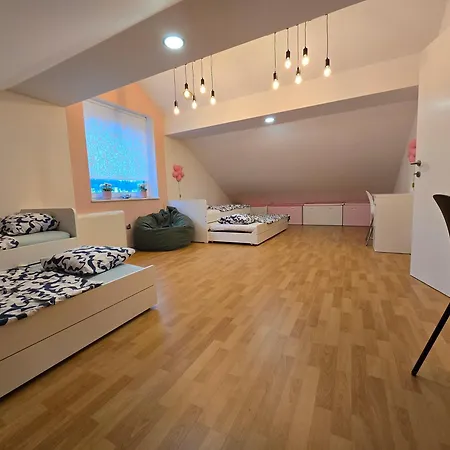 Apartamento Hisa Pod Gozdom Liubliana