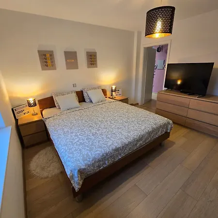 Hisa Pod Gozdom Apartamento *