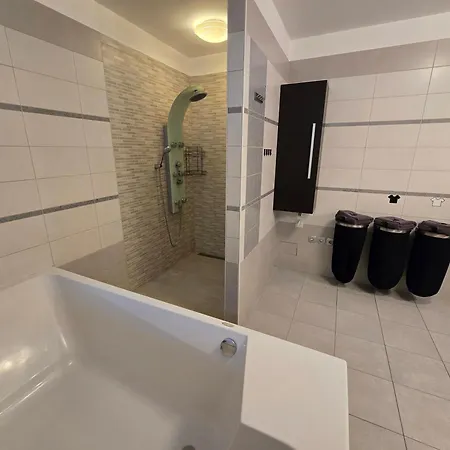 Hisa Pod Gozdom Διαμέρισμα *