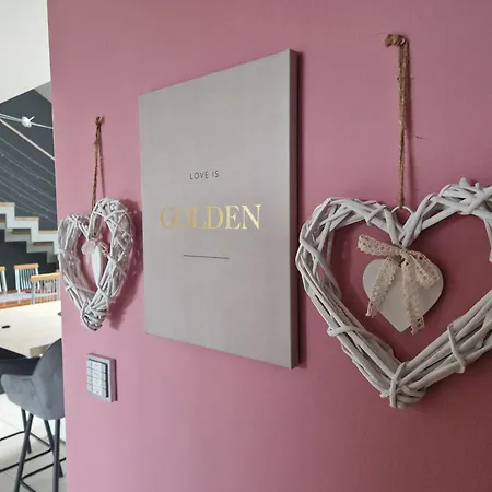 Hisa Pod Gozdom شقة